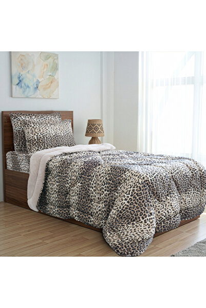 Arma Concept Single Leopard Patterned Wellsoft Sleep Set & Quilt + 2 Pillowca...