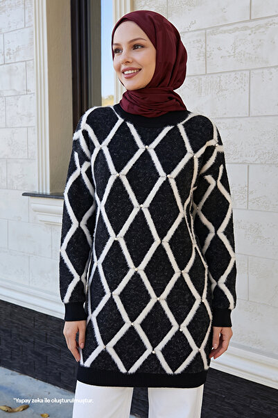 InStyle سترة تريكو سوداء بتفاصيل لؤلؤية مخططة