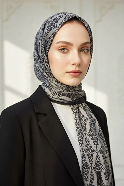 Vissona KREP BAROK DESENLİ SİYAH RENKLİ KIRIŞMAZ ŞAL