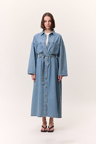 Manuka Geknöpftes Jeanshemdkleid in Hellblau