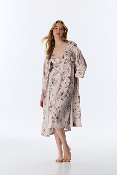 Penti Pastellbeiges Satin-Morgenkleid mit 3/4-Ärmeln und Blütenblattmuster al...