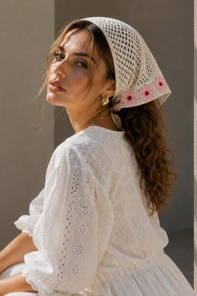 AFVENTE Bandană tricotată cu plasă, cu motiv floral, ecru-roz, pentru femei