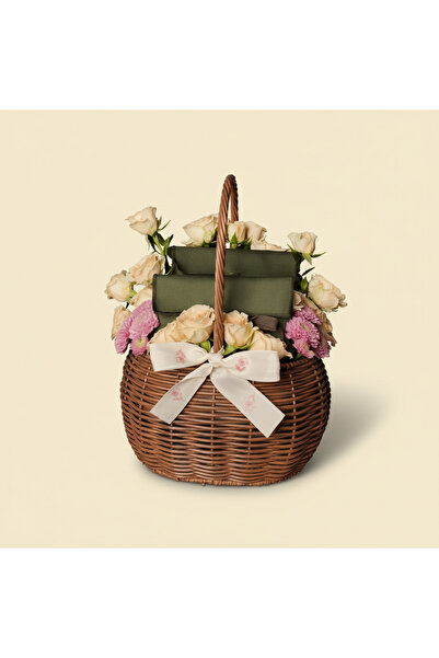 Nawah Wellness rose basket