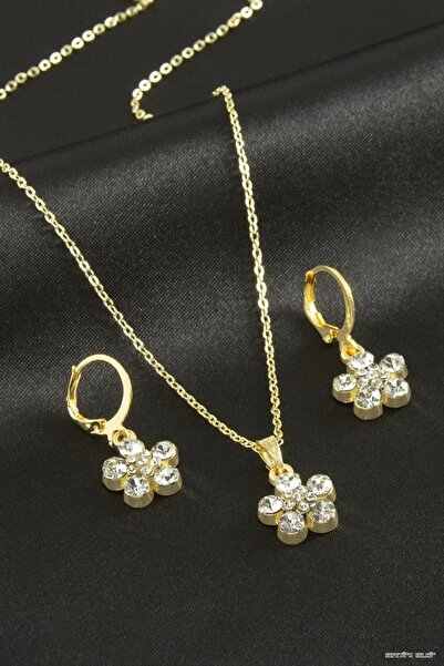ZERO LAND Spt-Gld Flower Stone Set Necklace (44630) Silver Color