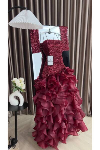 Nareen Fashion فستان سهرة فاخر باللون العنابي ❤️‍🔥، مزين بالكامل بالترتر الل...