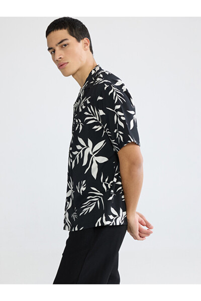 LC Waikiki Rmz Gi̇yi̇m Farkiyla Standard Fit Embroidered Men's Viscose Shirt