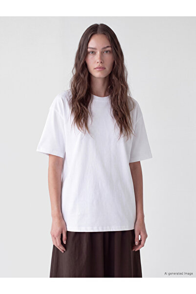 LC Waikiki Lcw Modest White Crew Neck Soft Touch Women's T-Shirt