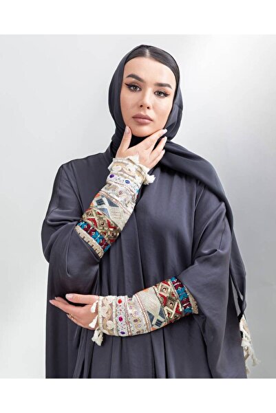 OEMS عباية كريب كوري بلون كحلي رمادي واكمام مطرزة - 58