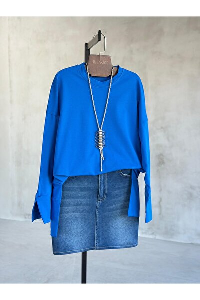 Basic Manşet Kollu Yırtmaç Detaylı Sweatshirt