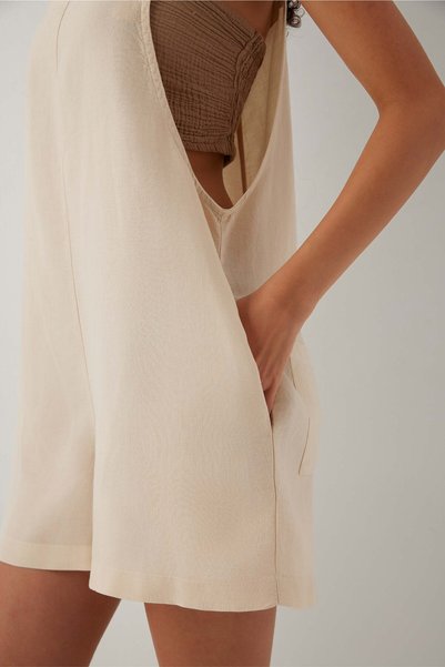 İpekçi Otantik Linoflow Strappy Linen Tencel Short Jumpsuit Beige
