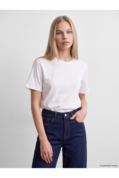 LC Waikiki Lcw Vision White Crew Neck 100% Cotton Women's T-Shirt