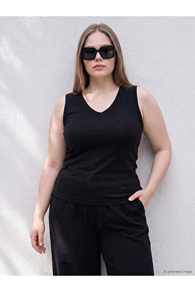 LC Waikiki Vizyon New Season Black Plus Size V-Neck Women's Undershirt