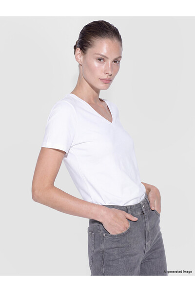 LC Waikiki Γυναικείο μπλουζάκι από 100% βαμβάκι της Shining Store, της συλλογ...