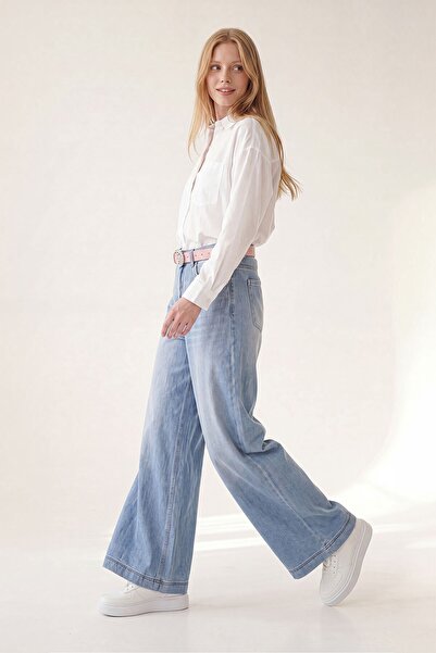 Levidor Pink Embroidered Detail Denim Pants