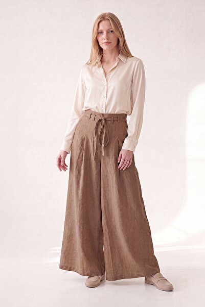 Levidor Brown Pleated Detailed Linen Trousers