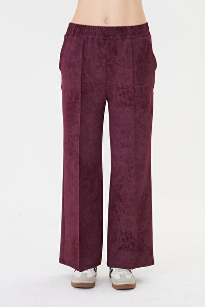 Avones The woman's wide-legged trousers with ribbed pockets