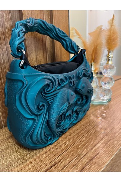GÜLHOBY Embossed Handbag with Fish Figure 15X20 Cm. (Hard Plastic)