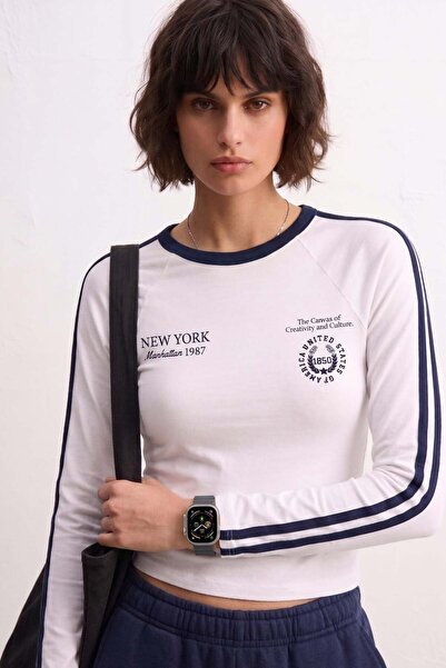 BARRELS AND OIL Women's Printed Long Sleeve Body with Sleeve Garnish - Ecru