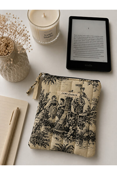 Siyah Fransız Köylüleri Kindle Kılıfı -E-Kitap Okuyucu Çantası- Elyaf Dolgulu (CİHAZ ÖLÇÜSÜSÜNE GÖRE DİKİLEBİLİR. LÜTFEN SİPARİŞ NUMARANIZ İLE BİRLİKTE İSTENİDİĞİZ ÖLÇÜLERİ İLETİNİZ)