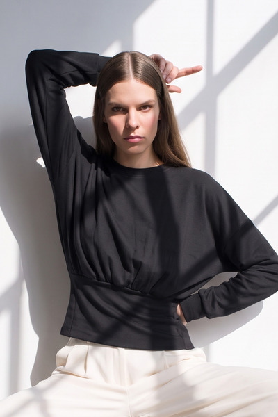 BARRELS AND OIL Women's Long Sleeve Sweatshirt with Waist Detail - Black