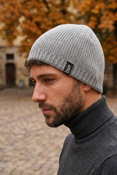 Ritagarcia Men's Winter Ribbed Knit Beanie with Woven Label, Warm and Flexibl...