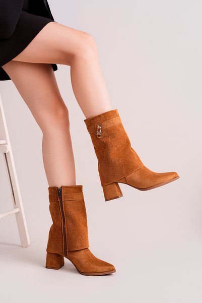 moda sara Tan Suede Gold Buckle Detailed Thick Heeled Collared Boots