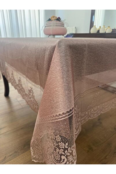 Çini Desenli Dertsiz Leke Tutmaz Dantelli Masa Örtüsü Pudra 160x220 Cm