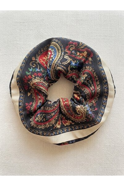Lurji Ethnic Patterned Luxury Satin Scrunchie with Song Motif