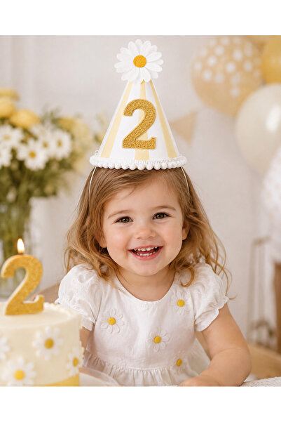 Partifabrik Yellow and White Daisy Striped Cardboard Hat Age 2
