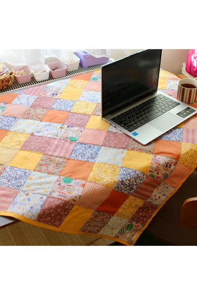 zigzagdikiş Patchwork kırkyama çok desenli elyapımı pamuklu masa- piknik örtü...