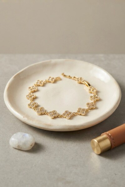 TakÇalıştır Gold Color Zircon Stone Clover Model Women's Bracelet
