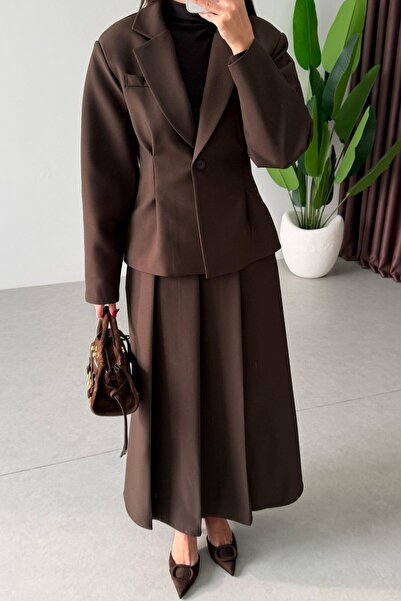 SHILSEE BEUTİQUE Pleated Skirt Padded Jacket Set Brown