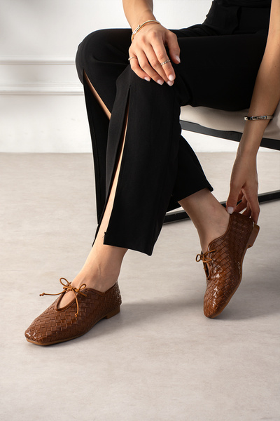 azza shoes Dora Braided Square-Shaped Lace-Up Detailed Classic and Stylish Looking Daily Ballet Flats