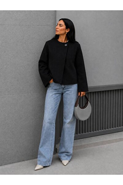 ÇEÇİM Women's Button Detailed Crew Neck Cashmere Jacket