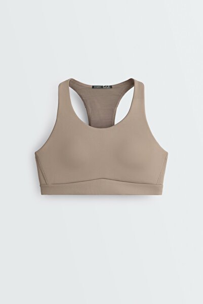 Oysho Rapid Dry medium support sports bra with pockets
