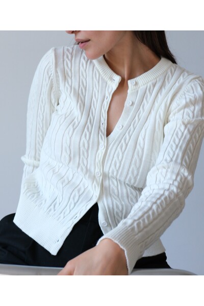 Gülçin Coşkun Crew Neck Braided Buttoned Fit Basic Women's Knitwear Cardigan