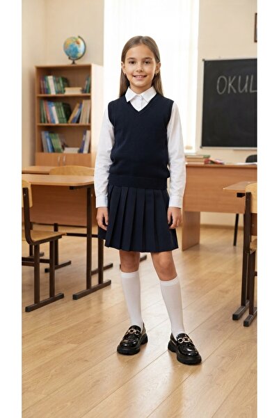 foopi Stella Black Patent Leather Children's School Shoes with Gold Chain - L...