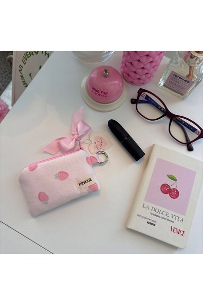 PİNKUE Pembe Çilek Desenli Mini Cüzdan | Kartlık & Bozuk Para Çantası Anahtarlıklı