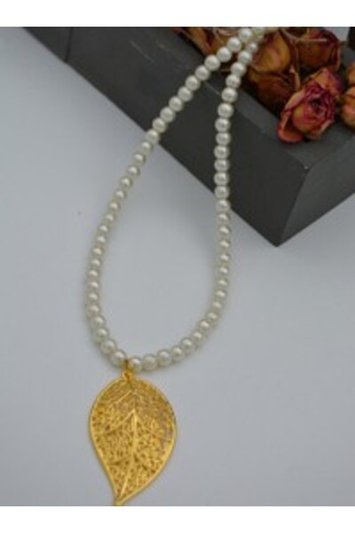 Stoneage Gold leaf necklace with pearl - gold color -