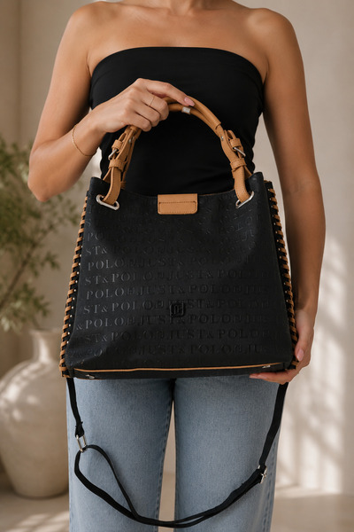 Just Polo حقيبة يد وكتف نسائية بشعار منقوش وحزام مزدوج وغطاء أنيق باللون الأس...