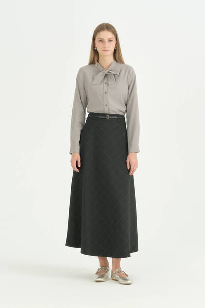 Nihan Plaid Half Aura Skirt - Black