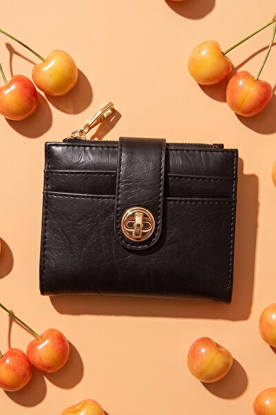 InStyle Черен портфейл със златна закопчалка