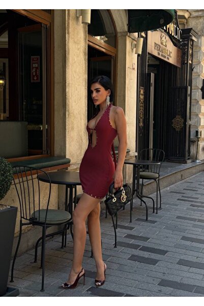 Genel Markalar Sırt Ve Göğüs Dekolteli Mini Elbise