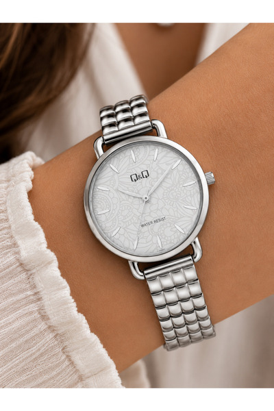 Q&Q Women's Wristwatch Silver Color Casual and Stylish Combination Japanese M...