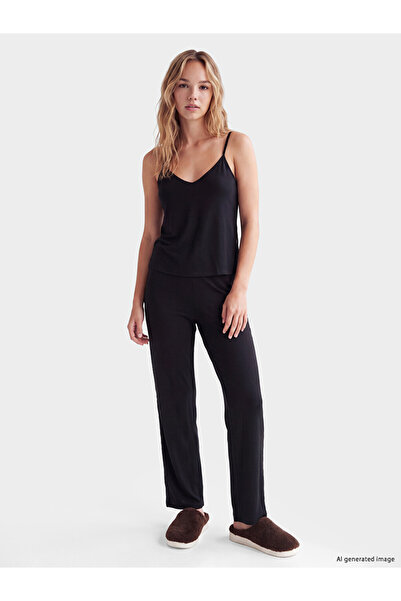 LC Waikiki V-Neck Lace Detailed Women's Pajama Set