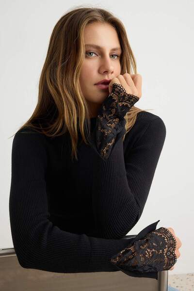 Trendyol Collection Black Premium Yarn/Special Yarn Sleeve Tip Lace Trim Knit...