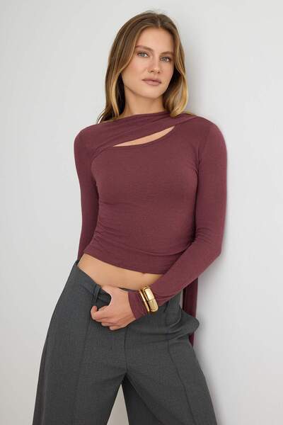 Trendyol Collection Bluză tricotată transparentă, tip crop, cu guler șal, imi...