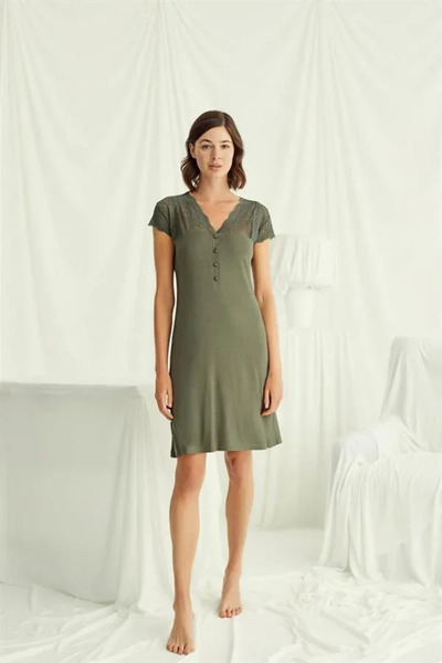 SS HOME CONCEPT Lace Front Buttoned Nightgown with Sleeves Shoulder and Neckline