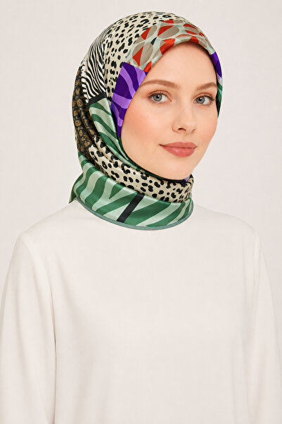 Pierre Cardin سورا وشاح حريري 30183