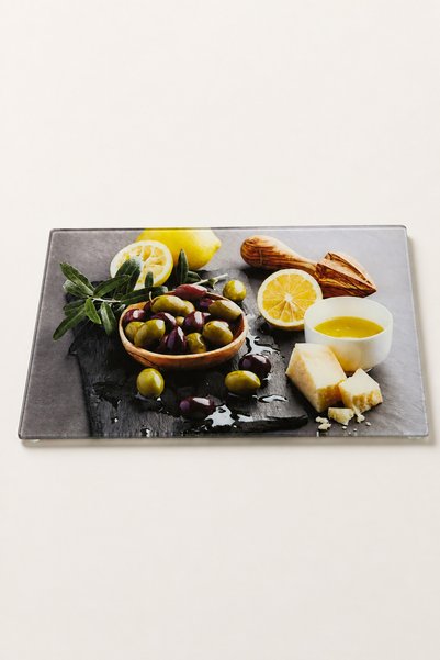 Queen’s Kitchen Zeytin Desenli Temperli Cam Kesim Panosu – 35 × 25 cm